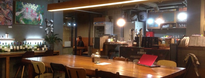 A-BRICK Cafe is one of 홍대~합정 카페 list.