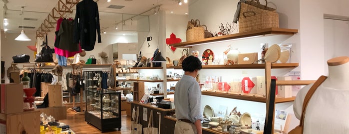 CLASKA Gallery & Shop "DO" is one of Tokyo 2.