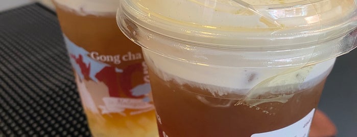 Gong Cha 貢茶 is one of favourite.