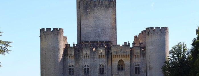 Château de Roquetaillade is one of Tempat yang Disukai Kunal.