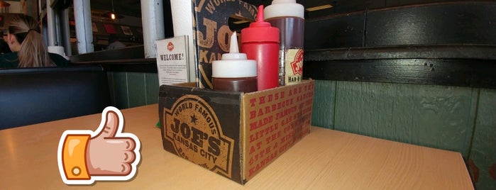 Joe's Kansas City Bar-B-Que is one of Philさんのお気に入りスポット.