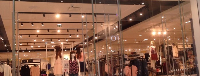 Forever 21 is one of C.C Aéroville.