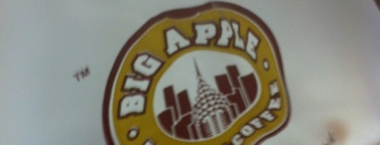 Big Apple Donuts & Coffee is one of Cafe & Kopitiam.