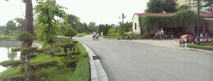 Công Viên Hòa Bình (Hoa Binh Park) is one of Hanoi (VN).