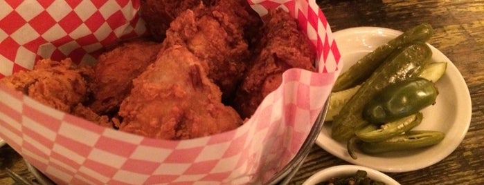 Lucy's Fried Chicken is one of Sara : понравившиеся места.