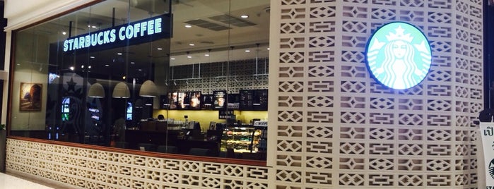 Starbucks is one of Tempat yang Disukai phongthon.