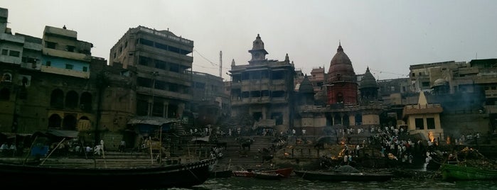 Varanasi is one of MedioOriente.