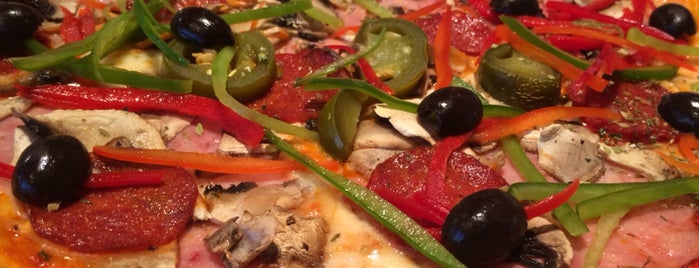 Chili Pizza is one of Posti che sono piaciuti a 💞Оксана💞.