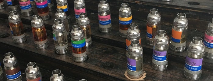 DashVapes Toronto is one of Ani'nin Beğendiği Mekanlar.