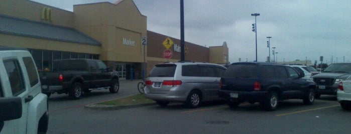 Walmart Supercenter is one of Batya : понравившиеся места.
