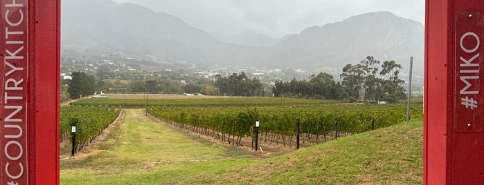 Mont Rochelle is one of Wine & Dine Hotspots.