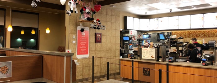 Chick-fil-A is one of Laurenさんのお気に入りスポット.