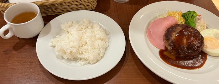 キッチン フジオ軒 is one of 食事.
