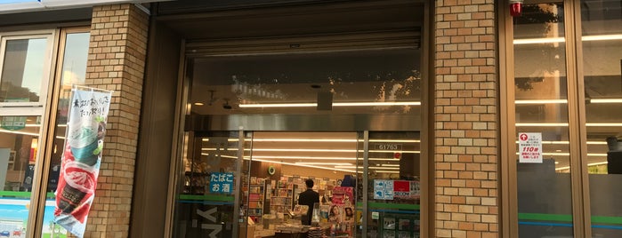 ファミリーマート 広瀬通本町店 is one of イートインスペースがあるコンビニ（仙台駅周辺）.