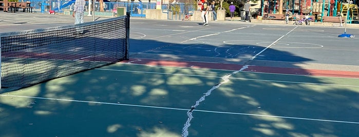 Rochambeau Playground is one of Sf playgrounds.