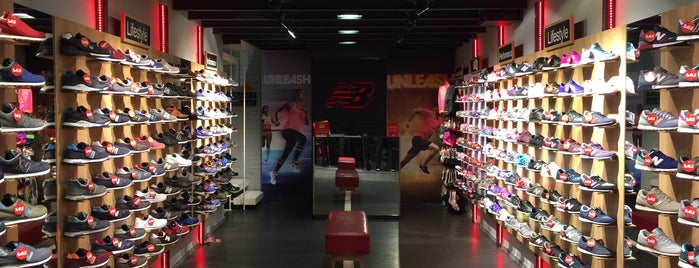 New Balance is one of Sneakers Istanbul.
