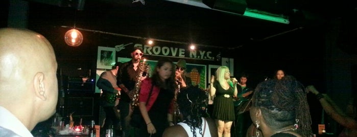 Groove NYC is one of Orte, die kaMumbi gefallen.
