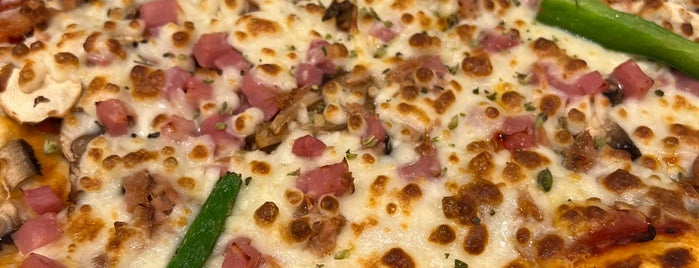 La Mejicana Pizzeria Taquería is one of papeos list.