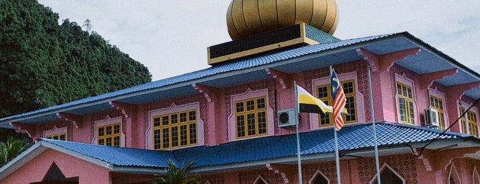 Masjid Al-Hadri is one of Masjid & Surau,MY #6.