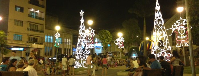 Praça Cesário Alvim is one of Lugares.