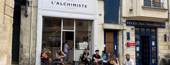 L'Alchimiste is one of Europe specialty coffee shops & roasteries.