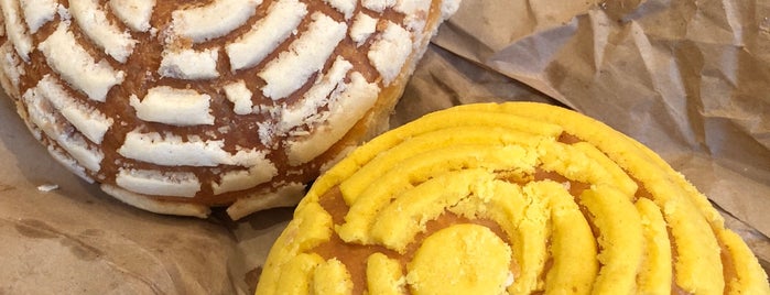 Nuevo Leon Bakery is one of Chicago food adventures.