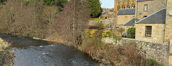 Jedburgh Abbey is one of Skotsko.