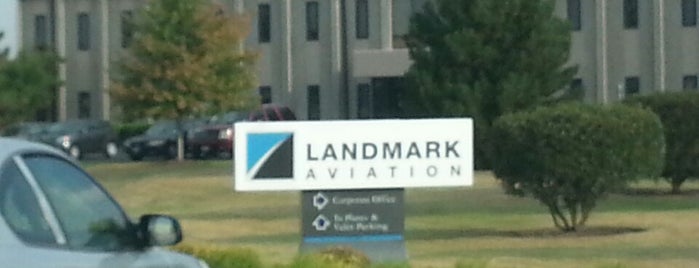 Landmark Aviation (UGN) is one of สถานที่ที่ John ถูกใจ.