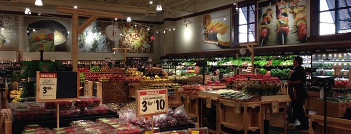 The Fresh Market is one of Posti che sono piaciuti a Timothy.