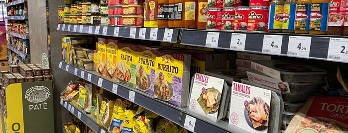 Supermercado El Corte Inglés is one of Barcelona.