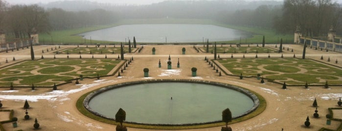 Palace of Versailles is one of TLC - Paris - to-do list.