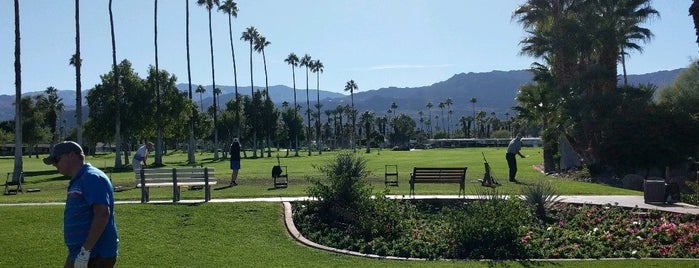 Shadow Mountain Resort & Club is one of Matt'ın Beğendiği Mekanlar.