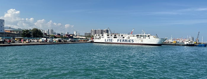 Pier 1 is one of Tempat yang Disimpan Jackie.