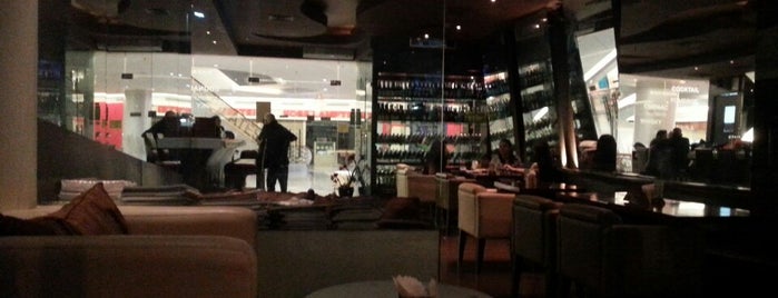 Apero Wine Lounge & Bar is one of Nightlife Spots @ Jakarta.