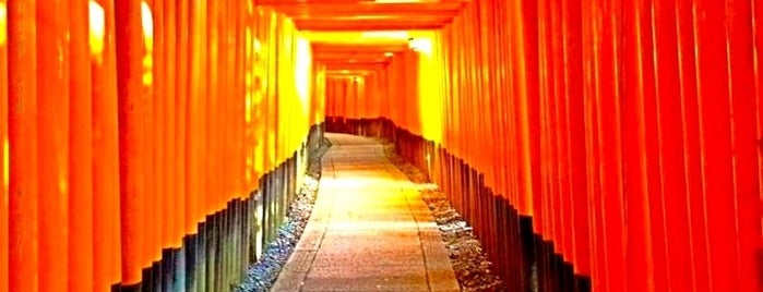 Fushimi Inari Taisha is one of Japan Trip 2013.