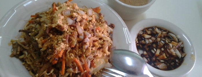 Jibs Batil Patung is one of Manila + Pasay Eats.