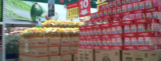 Carrefour is one of karinarizalさんのお気に入りスポット.