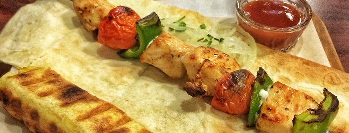 Greek Souvlaki Fast Food is one of Сходить.