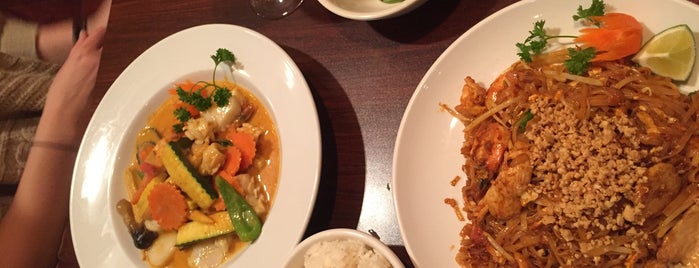 Banana Blossom is one of The 11 Best Places for Bean Sprouts in Cleveland.