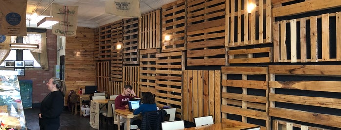 La Maison Palette is one of Prime Coffee Shops for Working.
