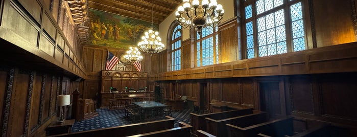 Cuyahoga County Court House is one of Foursquare Family Friends | Foursquare First Find©.