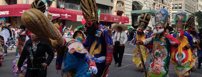 Mexican Day Parade is one of JRA'nın Beğendiği Mekanlar.