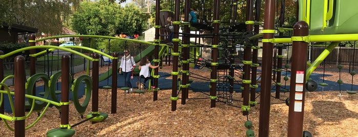 Concord Civic Center Playground is one of Ryan'ın Beğendiği Mekanlar.