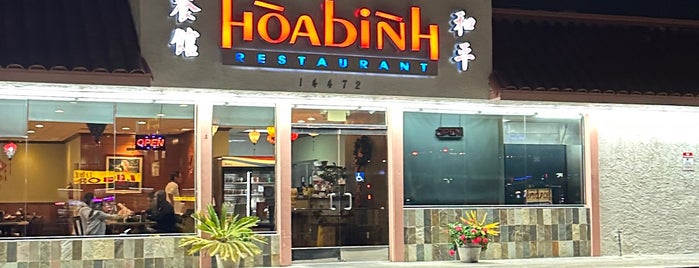 Hoà Bình Restaurant is one of Tempat yang Disukai Ryan.