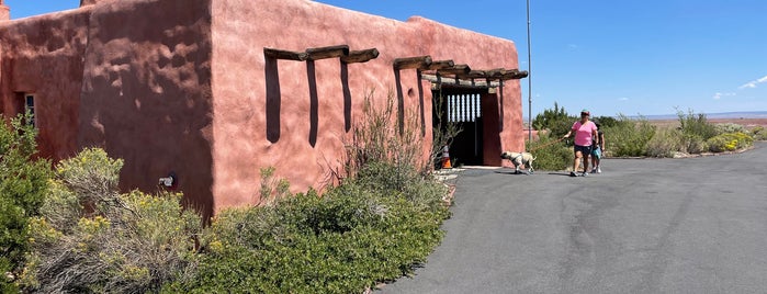 Painted Desert Inn National Historic Landmark is one of Orte, die Ryan gefallen.