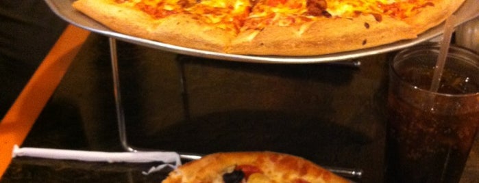 Paisano's Pizza is one of Stephen : понравившиеся места.