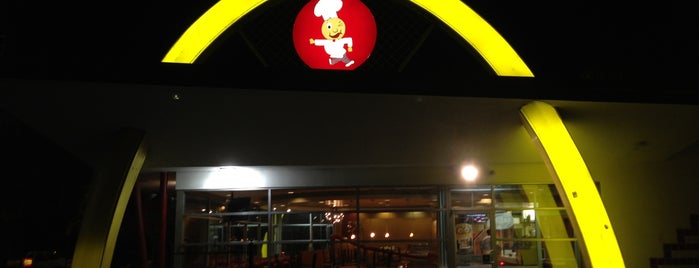 McDonald's is one of Jen : понравившиеся места.