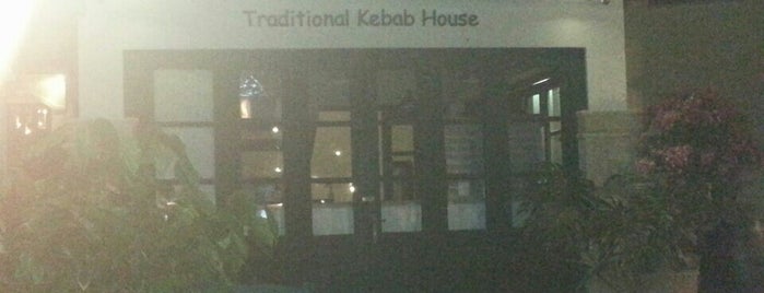 Traditional Kebab House is one of Lugares favoritos de Gavin.