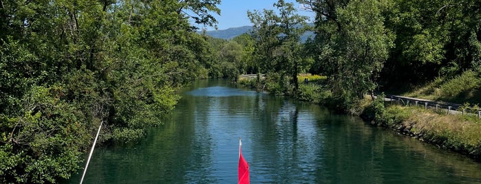Canal De Savières is one of Aix-les-Bains.