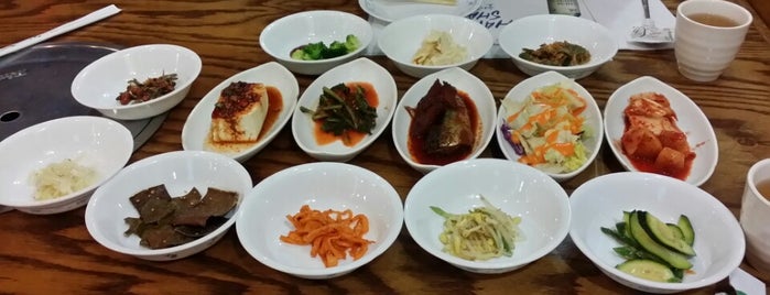 Hahm Ji Bach - 함지박 is one of Top Queens Eateries.